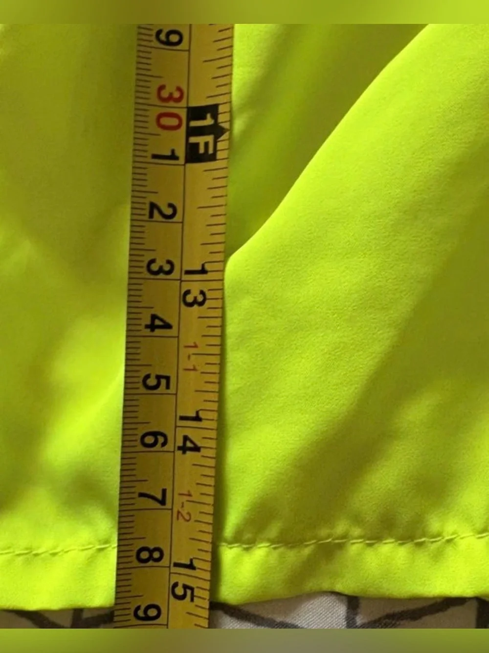 Nike Men’s Neon Yellow Athletic Shorts Dri-Fit